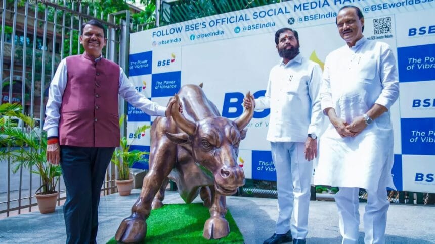 World news | शाश्वत विकासाच्या दिशेने ऐतिहासिक पाऊल- अजित पवार; भारतातील पहिली 'ग्रीन म्युनिसिपल बाँड लिस्टिंग' 1 FB IMG 1749621836128