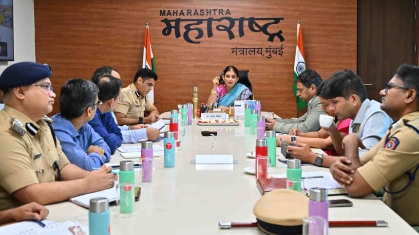 Bureaucracy | नागरिकांच्या सुरक्षेसाठी यंत्रणांना एकत्रितपणे काम करण्याचे सुजाता सौनिक यांचे निर्देश; नागरिक सुरक्षेला सर्वोच्च प्राधान्य 1 FB IMG 1750086000380