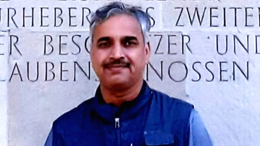 India news | राजचिन्हाऐवजी ‘सेंगोर’ वापरणं हा घटनाद्रोह; विश्वंभर चौधरी यांचा आरोप 1 FB IMG 1750953619209