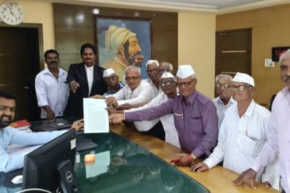 Politics | 'जनसुरक्षा विधेयक' रद्द करण्याची मागणी; संगमनेर व अकोलेतील विविध संघटनांचे प्रांताधिकाऱ्यांना निवेदन 2 FB IMG 1751297676815