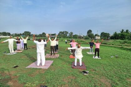 Health | नियमित योगासने आरोग्यासाठी हितकारक- भानुदास कोतकर निंबळक येथे योगदिवस साजरा 2 Health