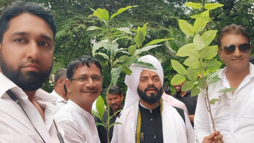 Politics | आमदार विक्रमसिंह पाचपुते यांच्या वाढदिवसानिमित्त वृक्षारोपण 1 FB IMG 1751450720345