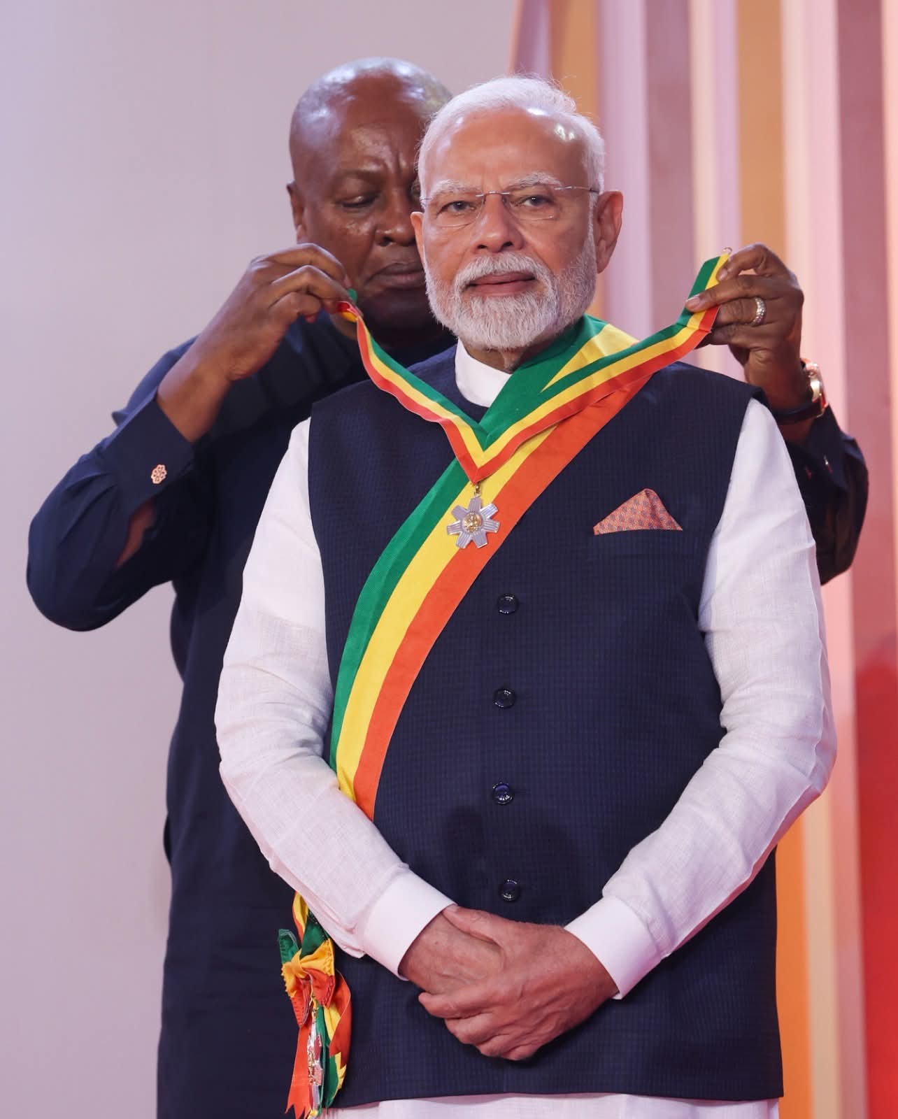 World news | मोदी यांना घानाचा दोन नंबरचा ‘ऑर्डर ऑफ द स्टार ऑफ घाना’ पुरस्कार 2 World news