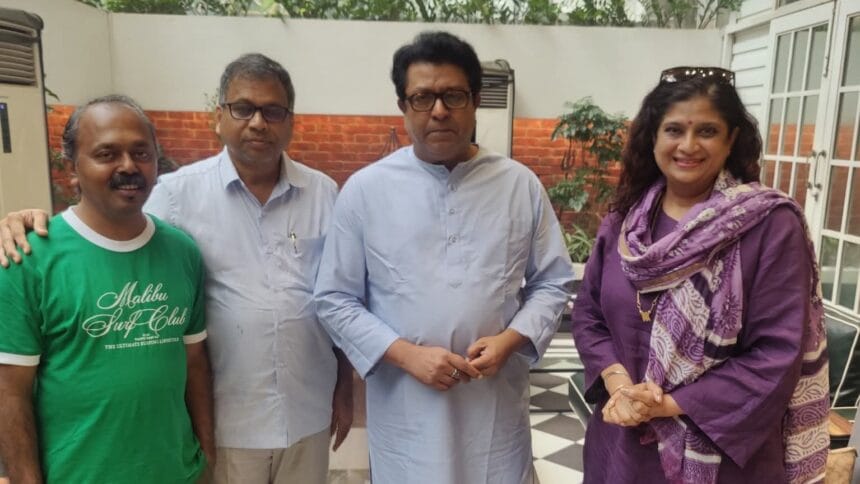 Cultural Politics | ठाकरे यांची शालेय शिक्षण कृती समितीच्या प्रतिनिधींशी महत्वपूर्ण चर्चा; मराठी शाळांच्या सक्षमीकरणाचा मुद्दा ऐरणीवर 1 FB IMG 1752024428919