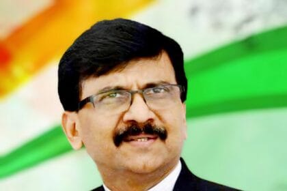 Agriculture | बलात्काराचा खोटा गुन्हा लावून आंदोलक शेतकऱ्यांना दडपण्याचा प्रयत्न; खासदार संजय राऊत यांची मुख्यमंत्र्यांकडे न्याय देण्याची मागणी 16 FB IMG 1752549757545
