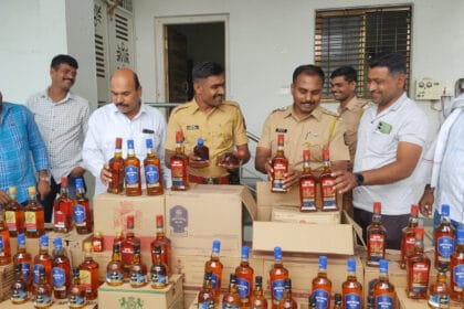 Crime | मावा मशिनसह अवैध दारू, कोयते जप्त; चारजण ताब्यात, गुन्हेगारांवर संतोष खाडे यांचा बडगा 4 IMG 20250701 WA0019