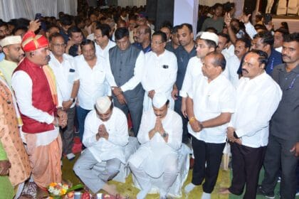 Cultural Politics | क्रांतिसूर्य महात्मा ज्योतिबा फुले व क्रांतीज्योती सावित्रीबाई फुले यांच्या कार्याचा आदर्श स्मारकाच्या माध्यमातून पिढ्यानपिढ्या मिळेल- अजित पवार 2 IMG 20250727 WA0032