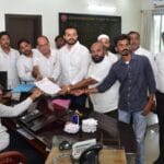Public issue | महानगरपलिका 'प्रशासक राज'मधे शहर स्वच्छतेचा बोजवारा; कचरा प्रश्न त्वरित सोडविण्याची मागणी अन्यथ मनपात आणून टाकणार 3 FB IMG 1755012213986