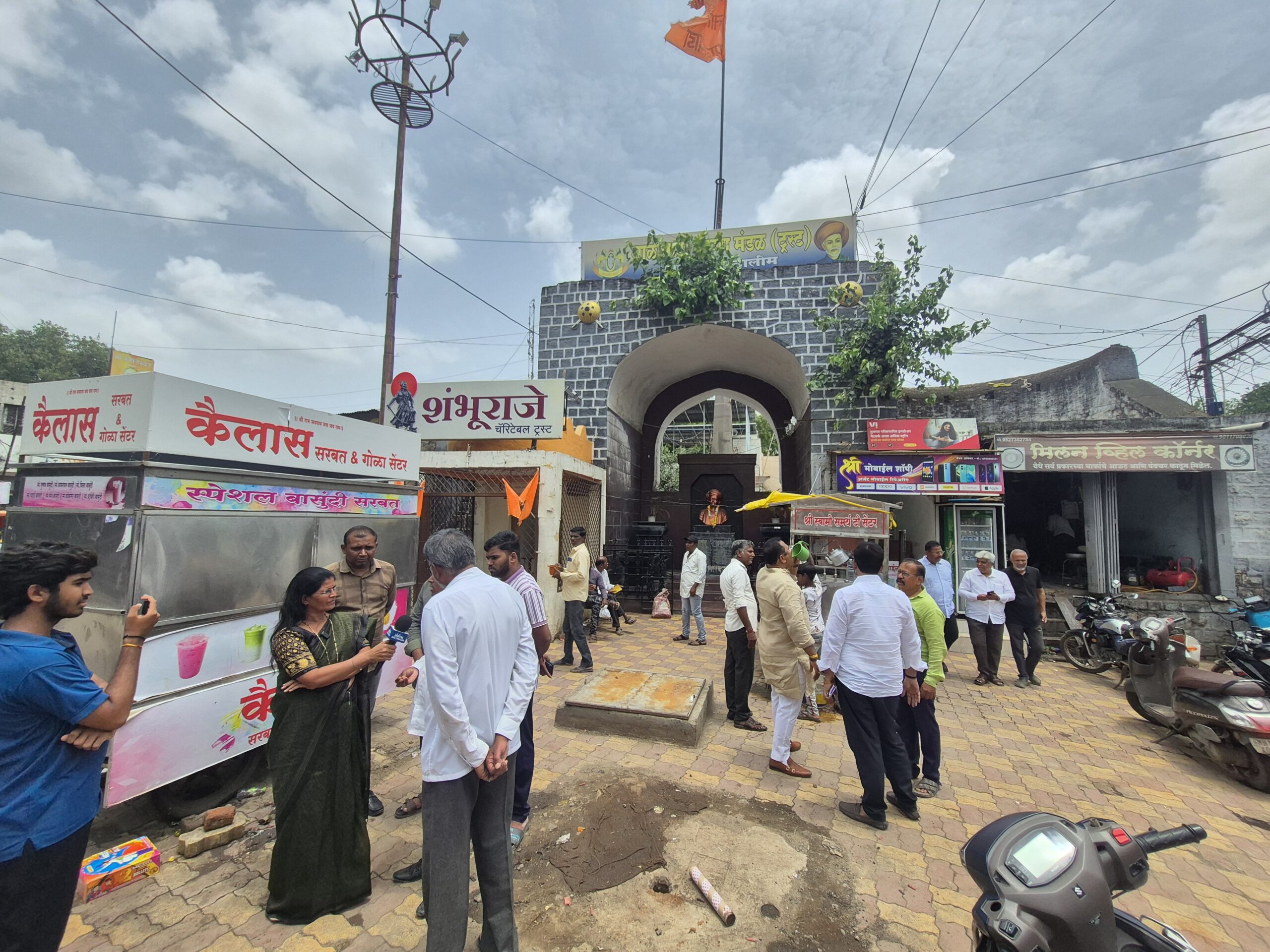Ahilyanagar historic Maliwada Gate after Bombay High Court interim stay order.